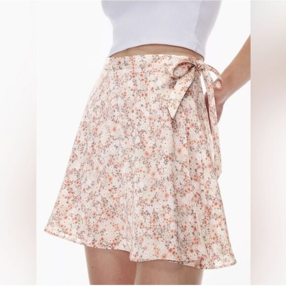 Aritzia Wilfred Satin Winslet Wrap Skirt - Picture 1 of 6